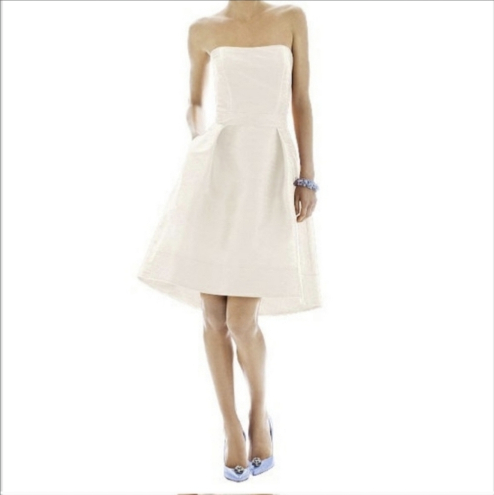 Alfred Sung NWT Kaleigh Snow White Strapless Mini Cocktail Bridesmaid Dress